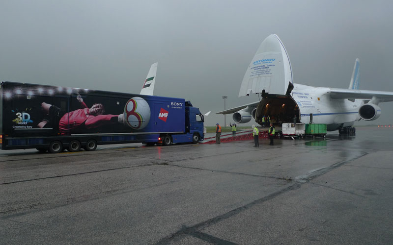 3D World Cup games were made possible by adding 3D capability to two existing HD vans. 3D World Cup games were made possible by adding 3D capability to two existing HD vans.