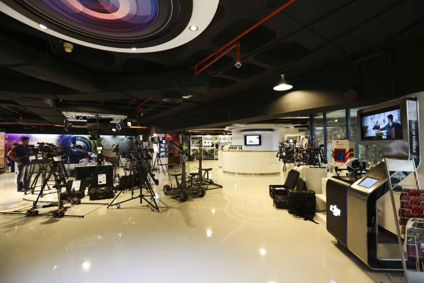 Dubai based broadcast technology distributor Advanced Media opened its new, expanded Dubai showroom in April and has received much positive feedback from its customers. The showroom: measures 398,84 square metres, making it significantly bigger than the previous 292,92sqm showroom. IN PICS: Advanced Media's new showroom