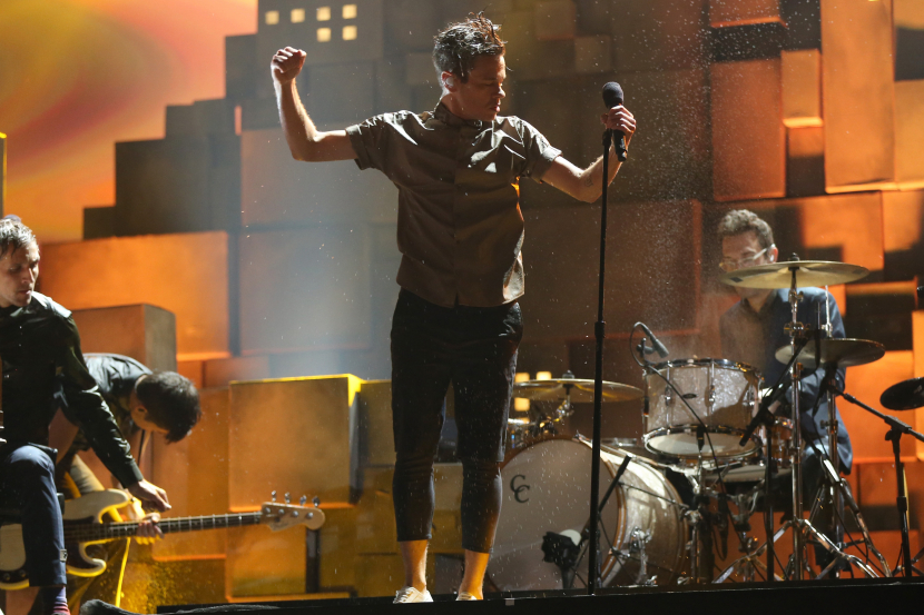 Nate and the boys have a bit of FUN on stage. Nate and the boys have a bit of FUN on stage.