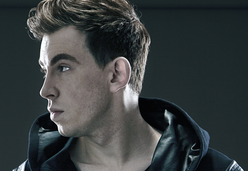 Hardwell will takes the decks in Abu Dhabi. Hardwell will takes the decks in Abu Dhabi.