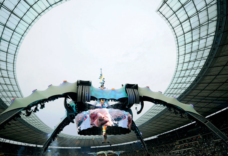The 360 degree stage. The 360 degree stage.