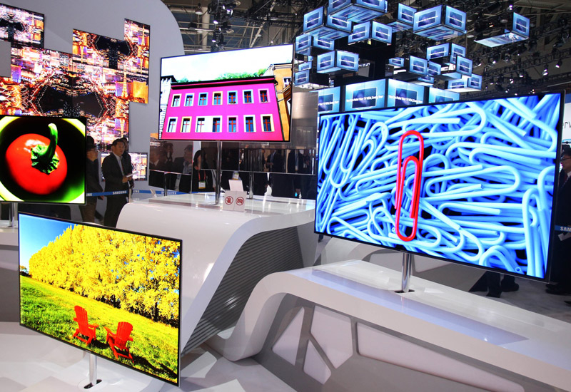 The ES9000 OLED TV and UNES8000 LED TV are the latest additions to Samsung's Smart TV portfolio. The ES9000 OLED TV and UNES8000 LED TV are the latest additions to Samsung's Smart TV portfolio.