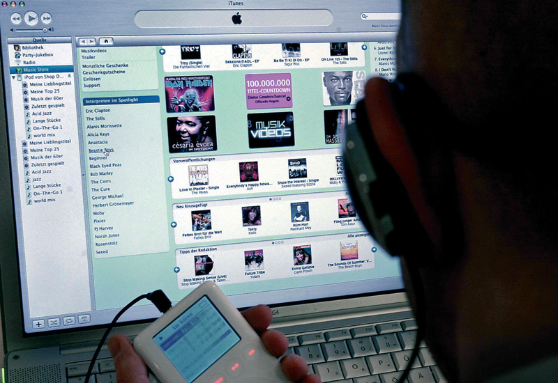Digital economy bill, P2P, Piero, Piracy, Snitches, Three-strikes, Warner bros, Warner Brothers, News, International News Digital economy bill, P2P, Piero, Piracy, Snitches, Three-strikes, Warner bros, Warner Brothers, News, International News