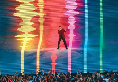 George Michael's recent Wembley performance boasted an amazing LED stage set featuring Barco's MiSTRIP modules. George Michael's recent Wembley performance boasted an amazing LED stage set featuring Barco's MiSTRIP modules.
