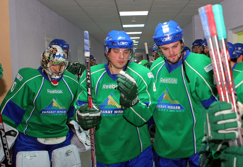Salavat Yulaev players prepare for their cup semi final against Metallurg Magnitogorsk. Salavat Yulaev players prepare for their cup semi final against Metallurg Magnitogorsk.
