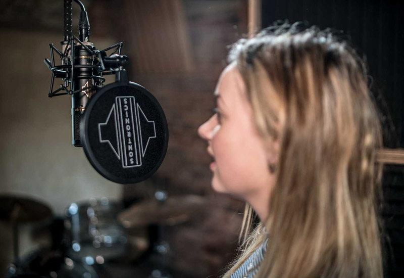 The Sontronics STC-3X kit in use. The Sontronics STC-3X kit in use.