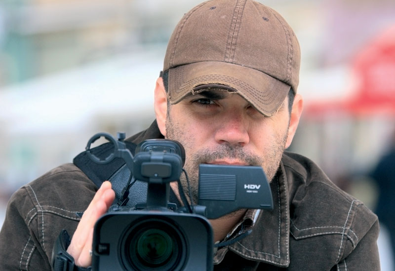 News reporting ? now a one-man job. News reporting ? now a one-man job.