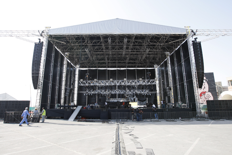 SLS Production and Apex Scaffolding worked together to construct the main stage, which featured SLS' new roof. Gulf Bike Week Expo pre-production special