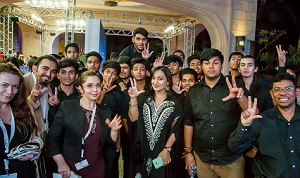 Volunteers at DIFF 2016. Volunteers at DIFF 2016.