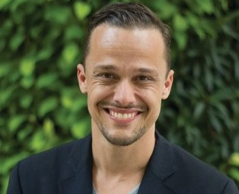 Mark Britt, iflix Mark Britt, iflix