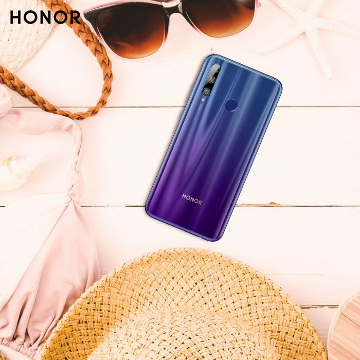 Other features of the HONOR 10i include a 90%+ screen-to-body ratio, a 6.21’’ FullView HD+ screen with a 2340 x 1080 resolution, as aspwell as an aspect ratio of 19.5:9. Other features of the HONOR 10i include a 90%+ screen-to-body ratio, a 6.21’’ FullView HD+ screen with a 2340 x 1080 resolution, as aspwell as an aspect ratio of 19.5:9.