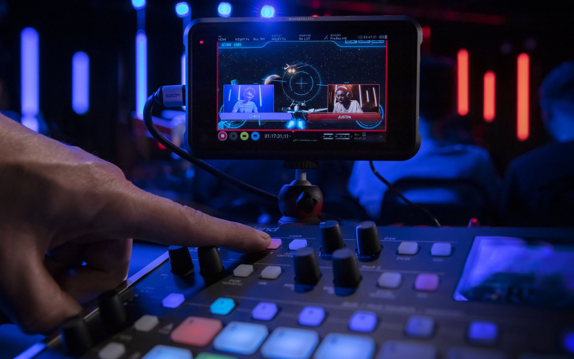 The Roland V-8HD is the smart 8-input, all HDMI video switcher designed to simplify HD live production. The Roland V-8HD is the smart 8-input, all HDMI video switcher designed to simplify HD live production.